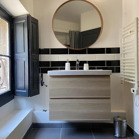 Apartment De Standing Au Coeur D'avignon *